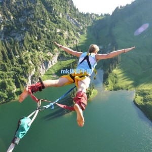 新星闪耀！官方确认伊尔迪兹荣膺尤文图斯十二月最佳球员，青春风暴引领斑马军团复苏