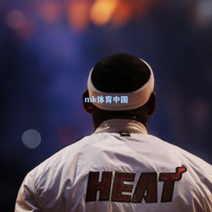 阿森纳豪掷未来！1.3亿顶薪锁定青训瑰宝萨卡，五年长约剑指欧冠巅峰