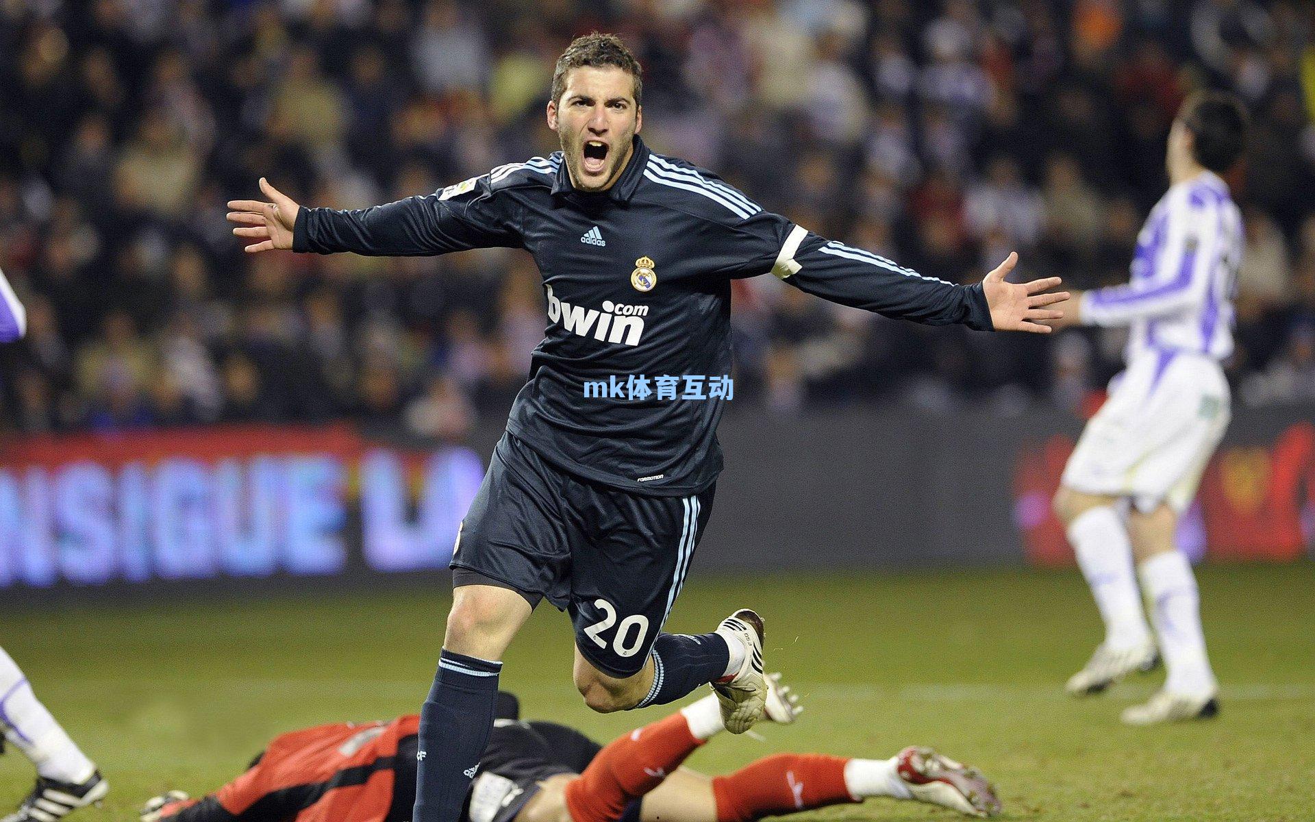 库里独木难支!勇士客场不敌魔术,防守漏洞成致命伤