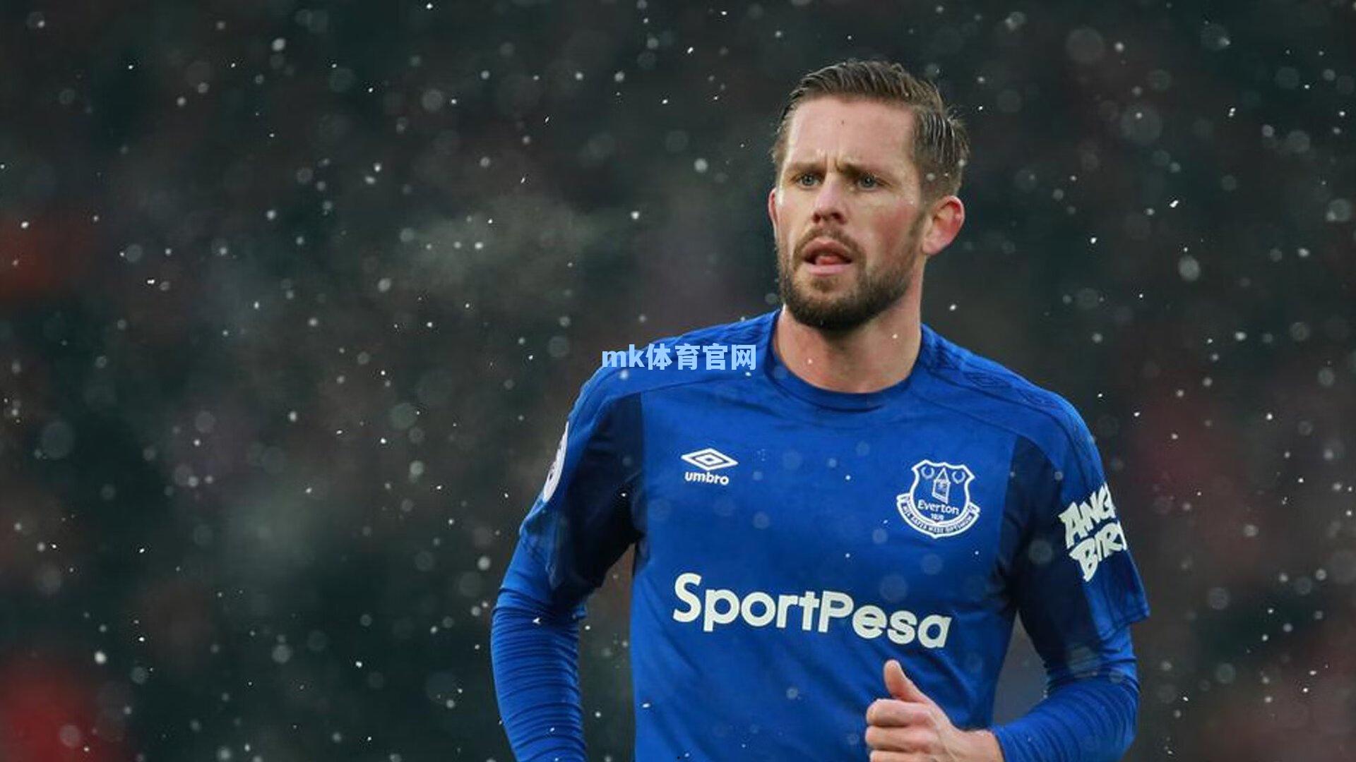 2025年国际足坛盛宴启幕，十二强组落定，夺冠之路清晰浮现